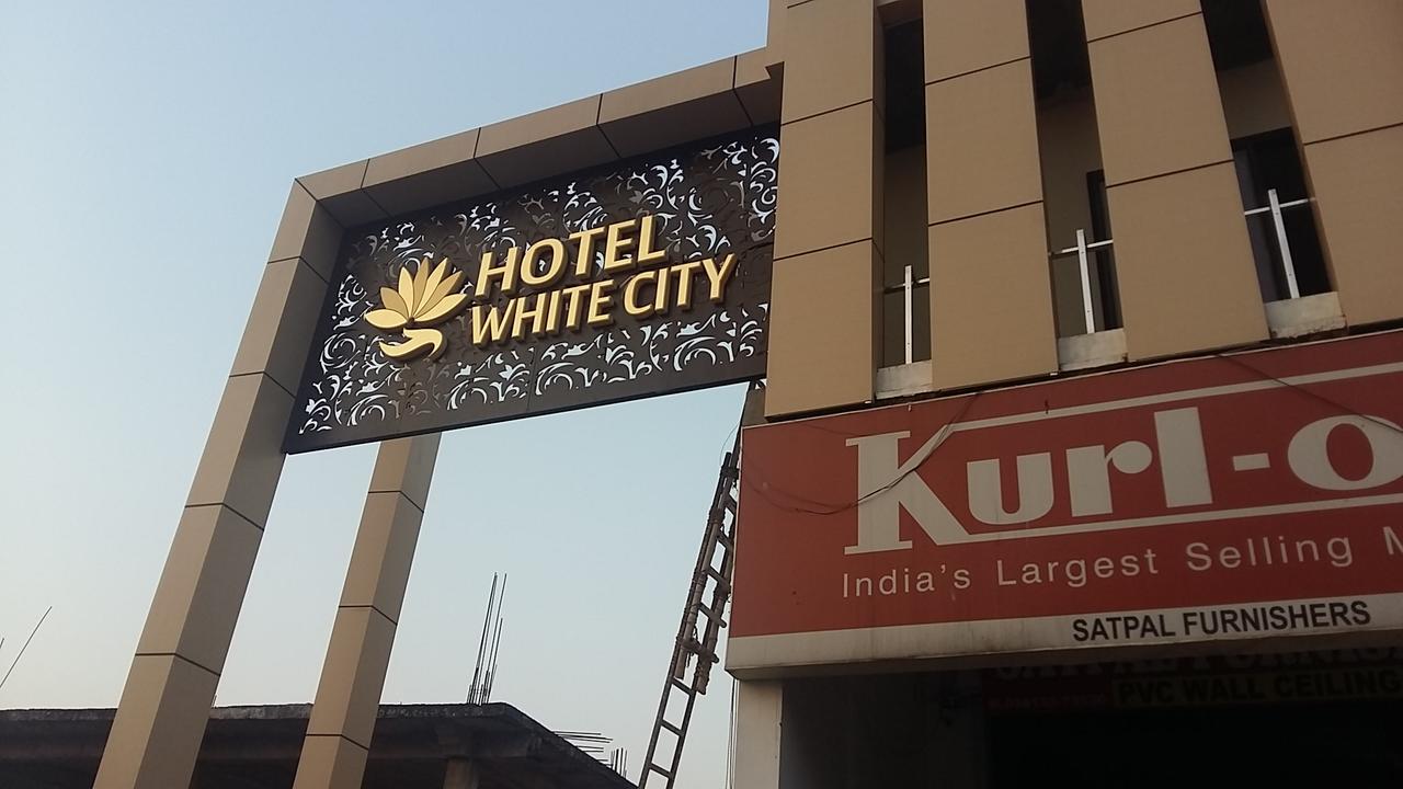 Oyo 30415 Hotel White City Anandpur  Exterior foto