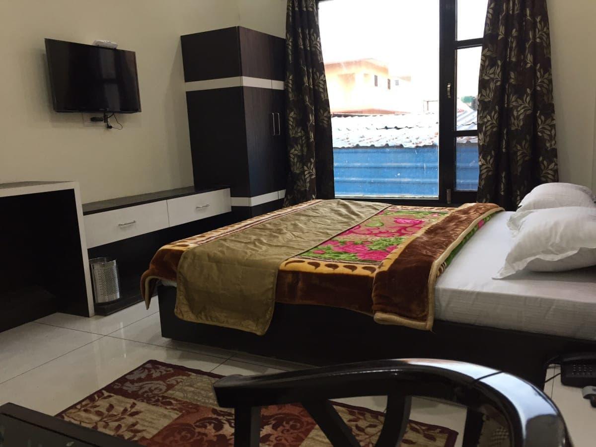 Oyo 30415 Hotel White City Anandpur  Exterior foto