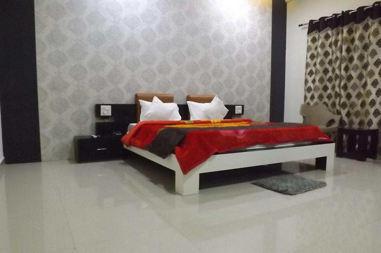 Oyo 30415 Hotel White City Anandpur  Exterior foto